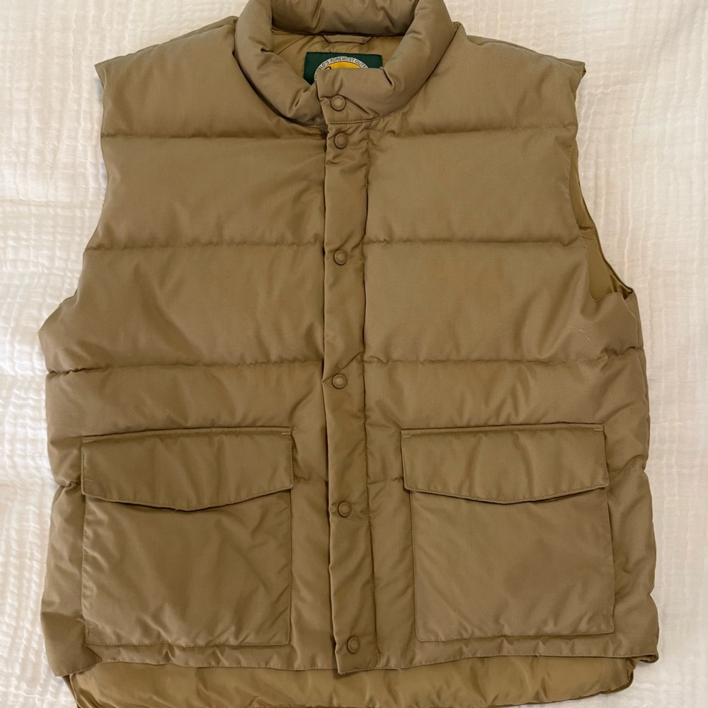 Cabela's Men's Brown Puffer Vest